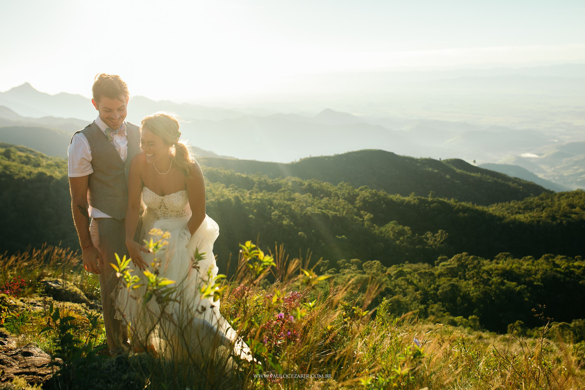 Casamento;noiva;noivo;SãoPaulo;ar livre;decoração;assessoria;rústico;padrinhos, madrinhas;fotógrafo;fotografia;wedding;fotos;espaço;buffet;banda;fornecedores;campos do jordão; camposdojordao; ensaio; prewedding; trashthedress;por-do-sol;