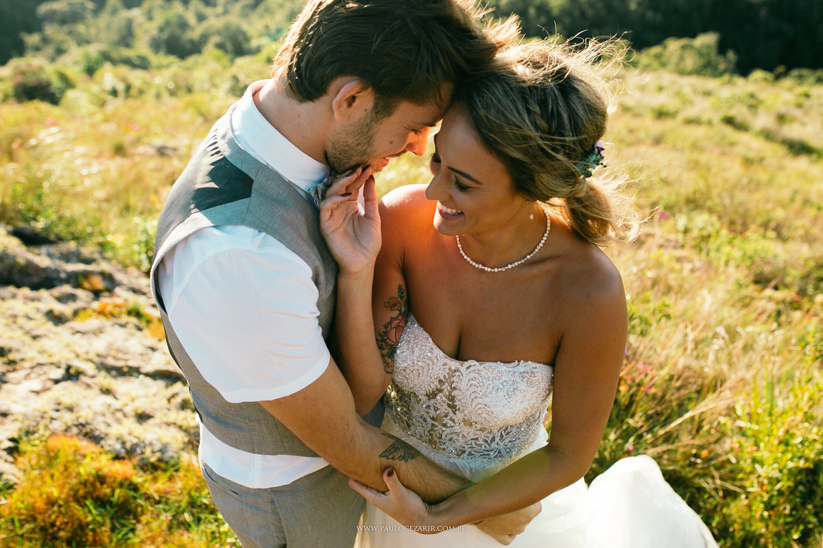 Casamento;noiva;noivo;SãoPaulo;ar livre;decoração;assessoria;rústico;padrinhos, madrinhas;fotógrafo;fotografia;wedding;fotos;espaço;buffet;banda;fornecedores;campos do jordão; camposdojordao; ensaio; prewedding; trashthedress;por-do-sol;