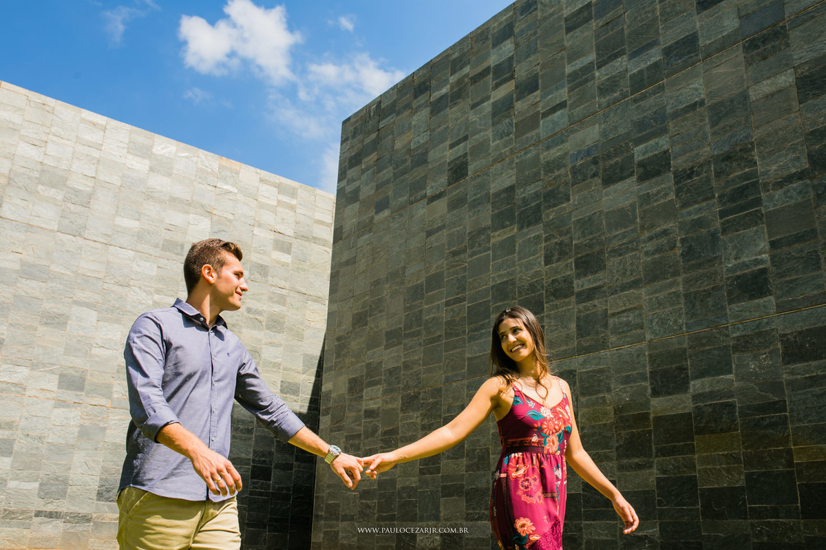 Casamento;noiva;noivo;SãoPaulo;ar livre;decoração;assessoria;rústico;padrinhos, madrinhas;fotógrafo;fotografia;wedding;fotos;espaço;buffet;banda;fornecedores;museu; inhotim; ensaio; prewedding; trashthedress; por-do-sol;