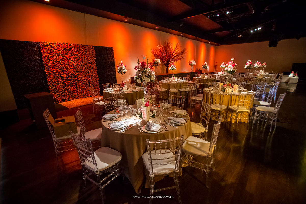 Casamento; noiva; noivo; São Paulo; ar livre; decoração; assessoria; núpcias; casório; cônjuge; esposo;
padrinhos, madrinhas, roupas; fotógrafo; fotografia; wedding; vila vérico; Villa Vérico; vídeo, fotos; espaço; buffet; banda; 