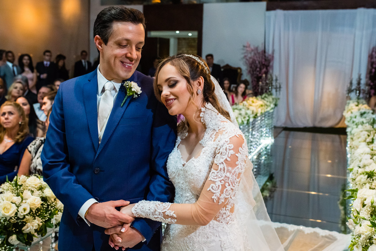 Casamento; noiva; noivo; São Paulo; ar livre; decoração; assessoria; núpcias; casório; cônjuge; esposo;
padrinhos, madrinhas, roupas; fotógrafo; fotografia; wedding; vila vérico; Villa Vérico; vídeo, fotos; espaço; buffet; banda; 