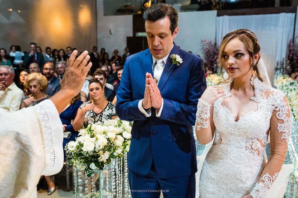 Casamento; noiva; noivo; São Paulo; ar livre; decoração; assessoria; núpcias; casório; cônjuge; esposo;
padrinhos, madrinhas, roupas; fotógrafo; fotografia; wedding; vila vérico; Villa Vérico; vídeo, fotos; espaço; buffet; banda; 