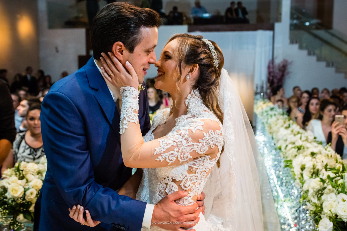 Casamento; noiva; noivo; São Paulo; ar livre; decoração; assessoria; núpcias; casório; cônjuge; esposo; rústico; 
padrinhos, madrinhas, roupas; fotógrafo; fotografia; wedding; vídeos, fotos; espaço; buffet; banda; 
fornecedores; vila verico; villa vérico;