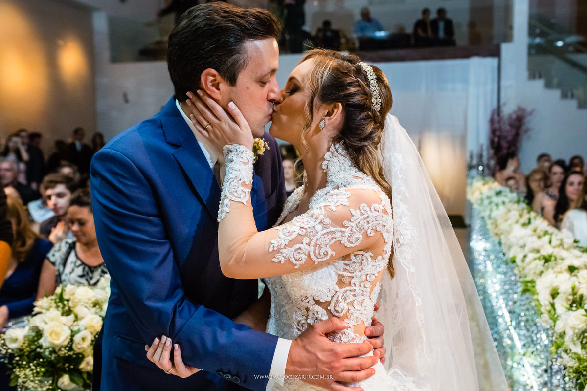 Casamento; noiva; noivo; São Paulo; ar livre; decoração; assessoria; núpcias; casório; cônjuge; esposo; rústico; 
padrinhos, madrinhas, roupas; fotógrafo; fotografia; wedding; vídeos, fotos; espaço; buffet; banda; 
fornecedores; vila verico; villa vérico;