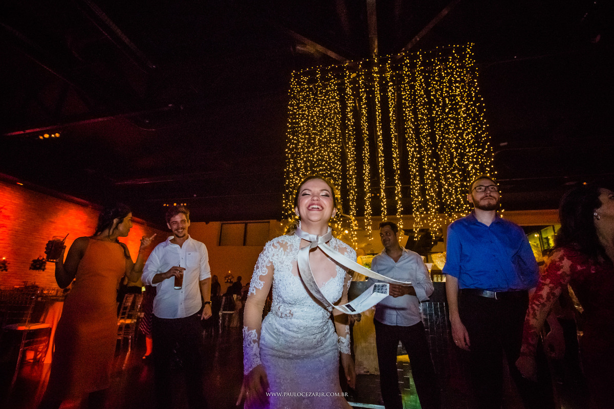 Casamento; noiva; noivo; São Paulo; ar livre; decoração; assessoria; núpcias; casório; cônjuge; esposo; rústico; 
padrinhos, madrinhas, roupas; fotógrafo; fotografia; wedding; vídeos, fotos; espaço; buffet; banda; 
fornecedores; vila verico; villa vérico;