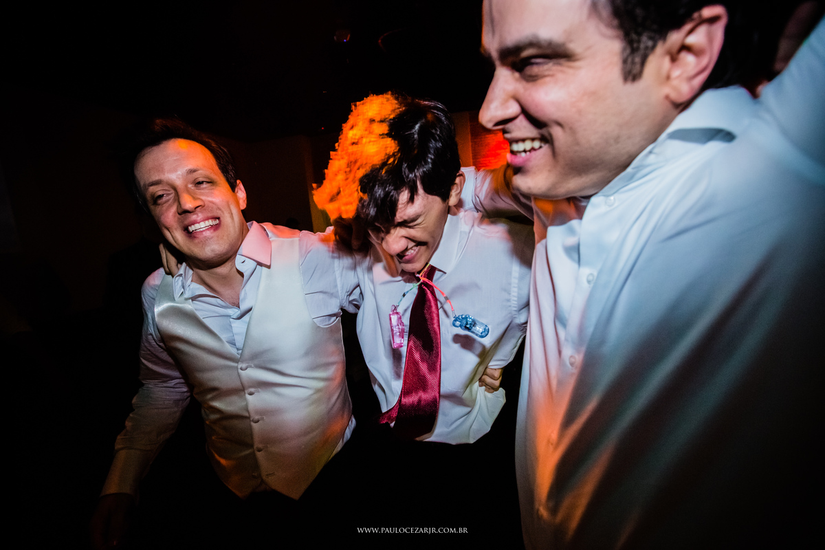 Casamento; noiva; noivo; São Paulo; ar livre; decoração; assessoria; núpcias; casório; cônjuge; esposo; rústico; 
padrinhos, madrinhas, roupas; fotógrafo; fotografia; wedding; vídeos, fotos; espaço; buffet; banda; 
fornecedores; vila verico; villa vérico;