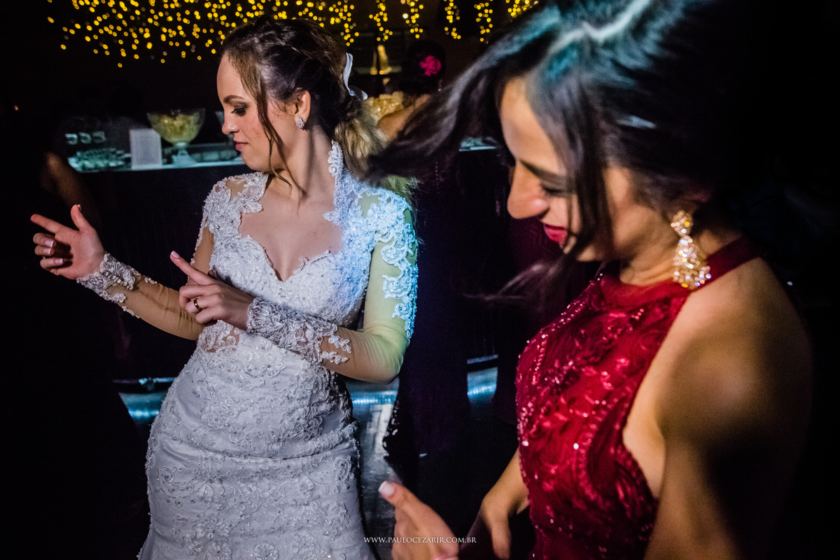 Casamento;noiva;noivo;SãoPaulo;ar livre;decoração;assessoria;rústico;padrinhos, madrinhas;fotógrafo;fotografia;wedding;fotos;espaço;buffet;banda;fornecedores; vilaverico;villa vérico;buffet;giardini;okumura;flores;grandfinalead;novanoiva; theavalonviolino