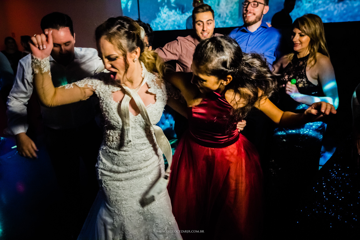 Casamento;noiva;noivo;SãoPaulo;ar livre;decoração;assessoria;rústico;padrinhos, madrinhas;fotógrafo;fotografia;wedding;fotos;espaço;buffet;banda;fornecedores; vilaverico;villa vérico;buffet;giardini;okumura;flores;grandfinalead;novanoiva; theavalonviolino