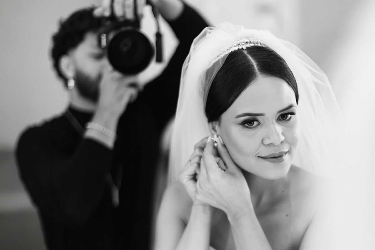 fotografo-douglas-morais-fotografia-inhumas-go-tirando-fotografia-da-noiva