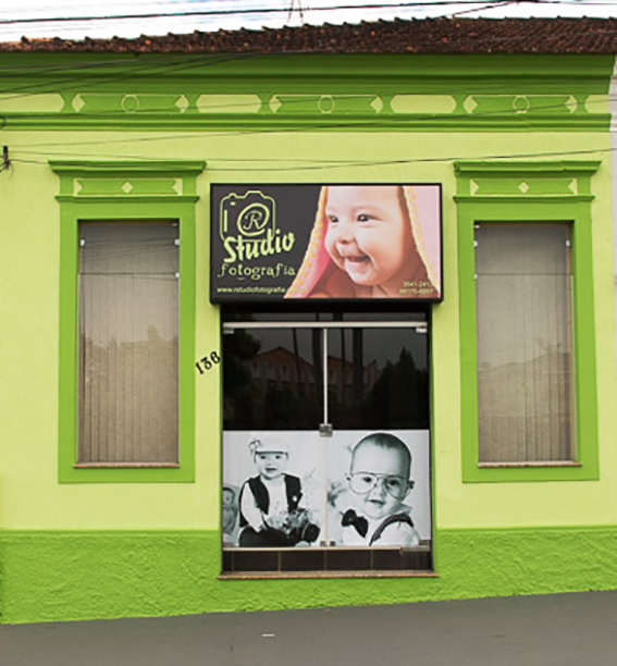 Sobre R Studio Fotografia / André Luiz Ribeiro / Cássia MG. Fotógrafo profissional de bebê, gestante, família e casamento