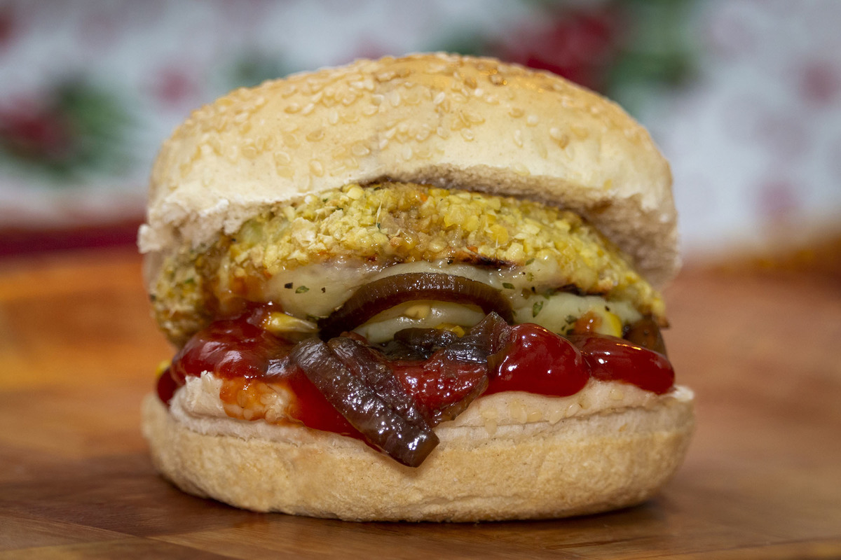 Lanche - Hamburger Vegetariano - 
MCZ Salgados