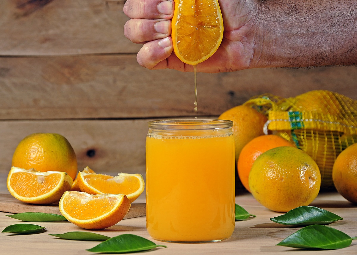 Foto publicitária de suco natural