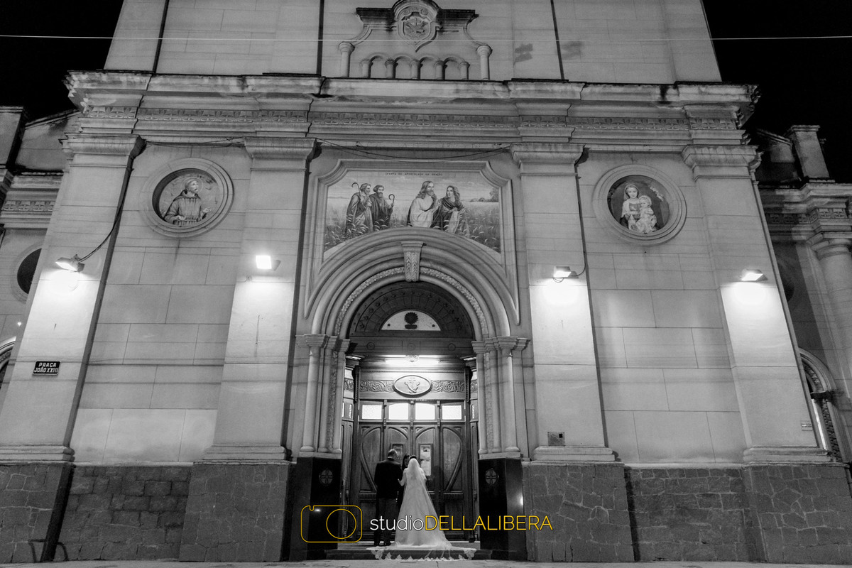 Noiva-Igreja- Porta-Casamento-Piracicaba-fotografo-Wedding-Love-pics