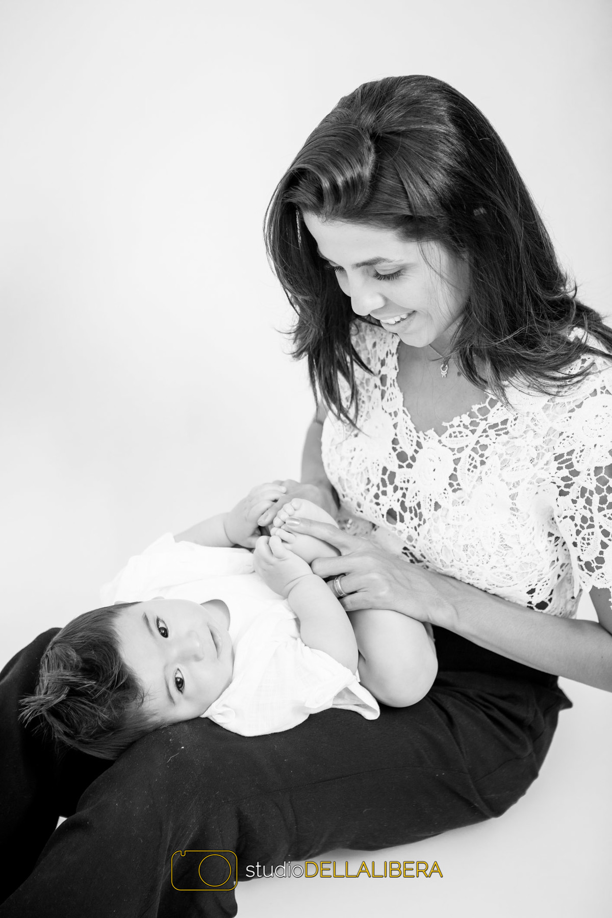 Mãe-Filho-Sessão Studio-Fotográfica-Piracicaba-Fotografo-Família-Bebê-Amor-Pics