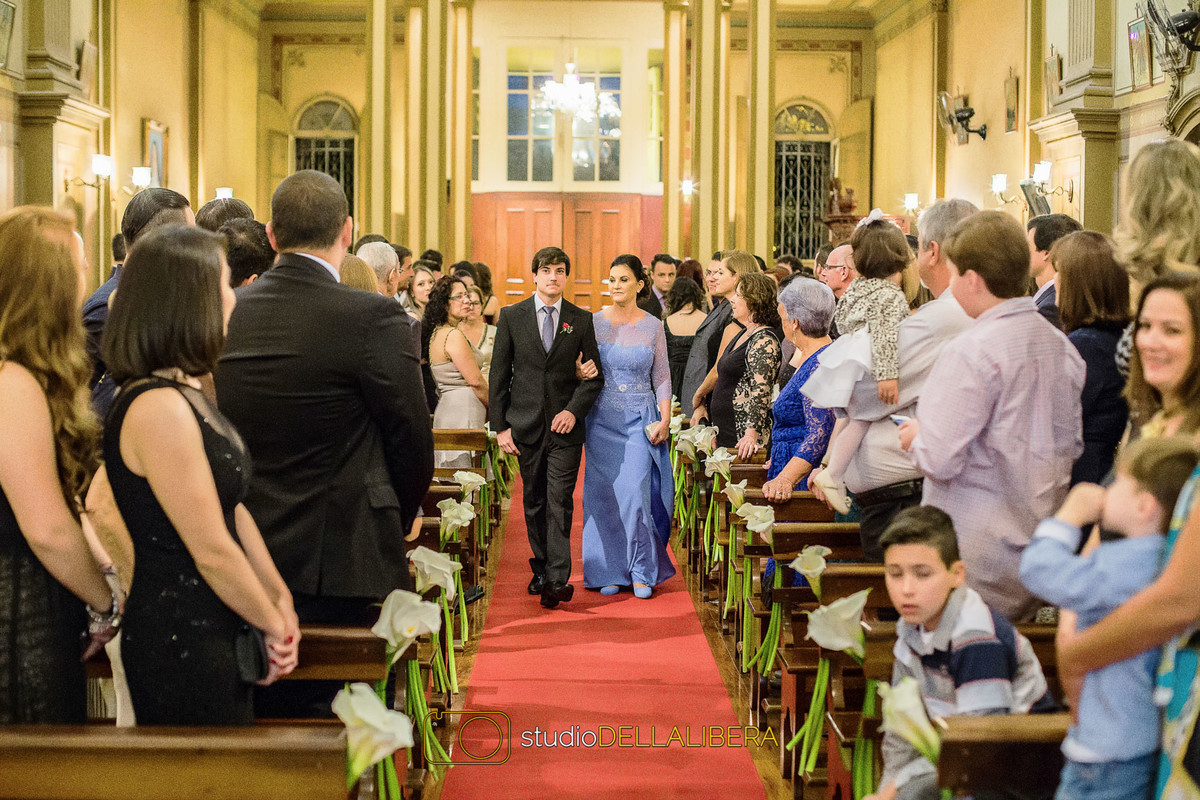 Entrada do noivo na Igreja Nossa Senhora do Patrocínio