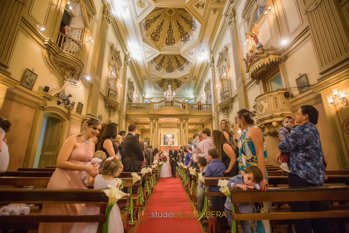 Entrada da noiva na Igreja Nossa Senhora do Patrocínio em Itu