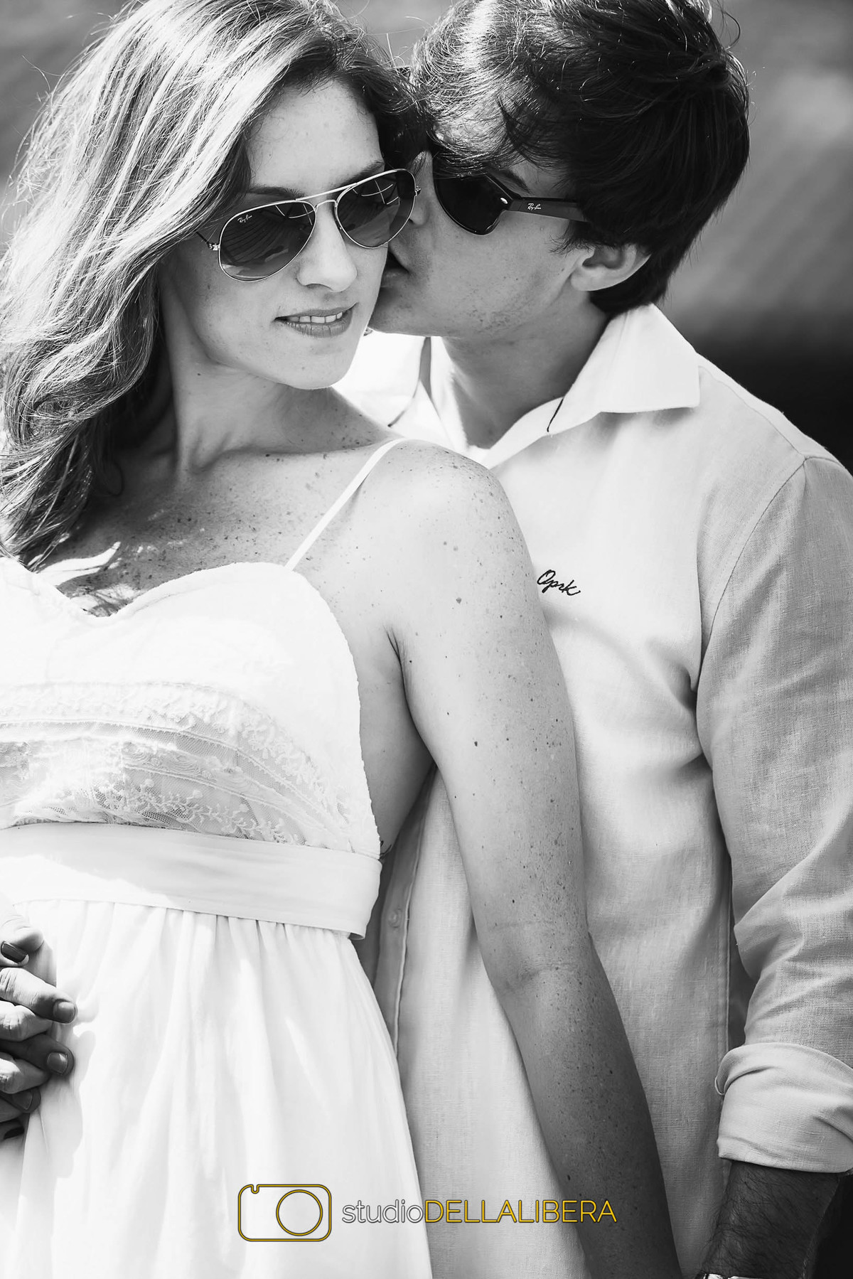 pre weddingo riviera de são Lourenço, em foto preto e branca