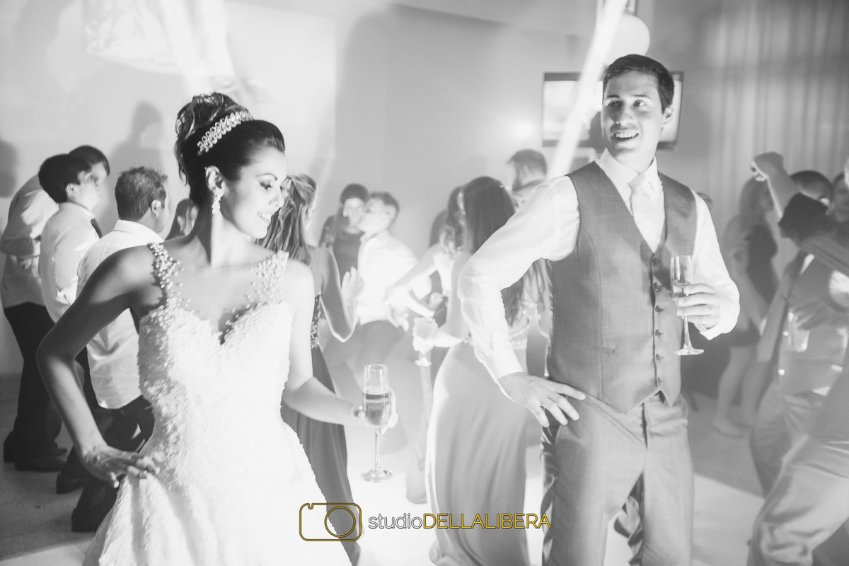 casamento-foto PB-noivos dançando-casamento Americana-fotografo Casamento-casamento top-Fotografa Casamento-fotos