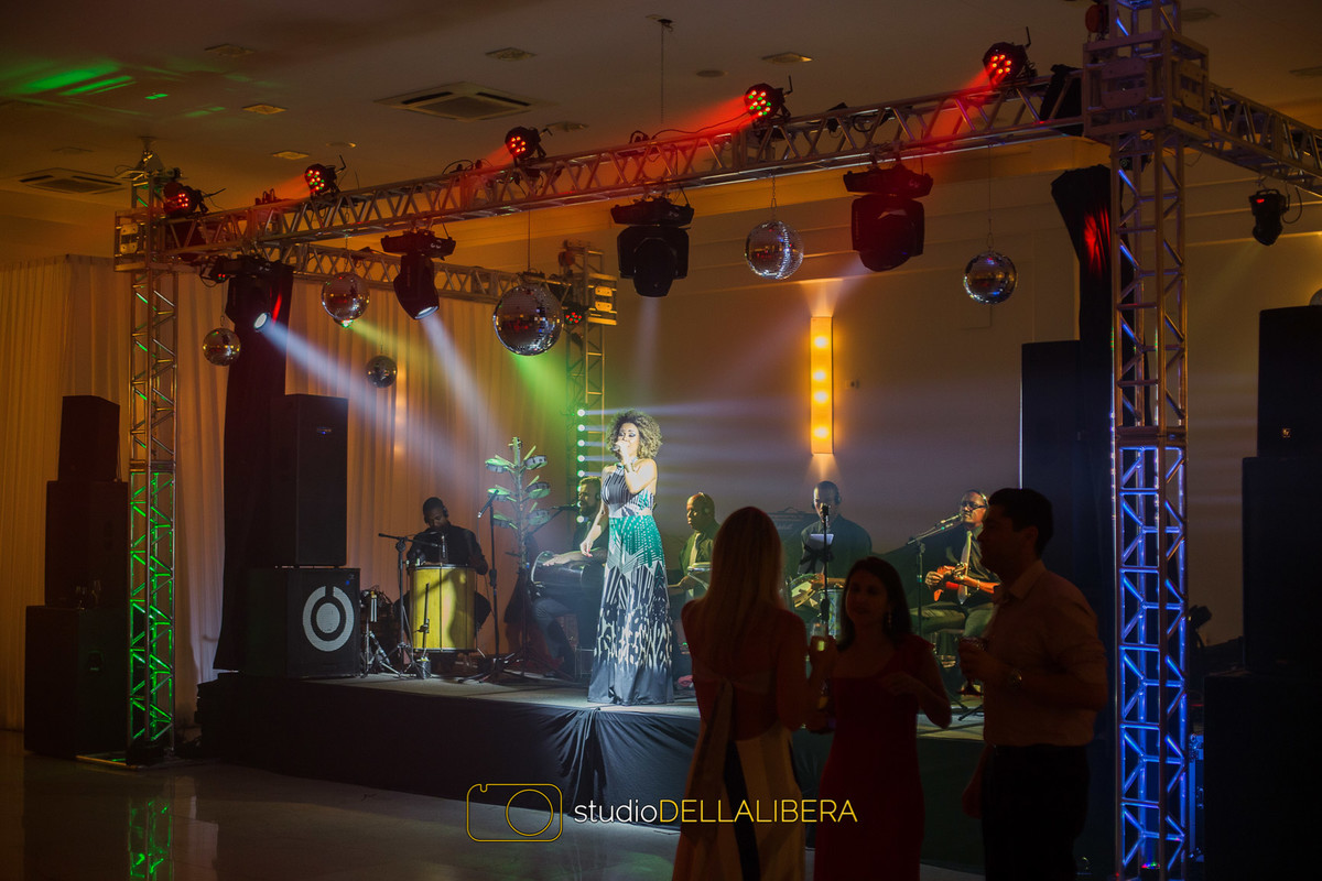 Palco-Samba da Aninha-Sambadaninha-Casamento Beira Rio-fotografo Piracicaba-festa-Animada_pics