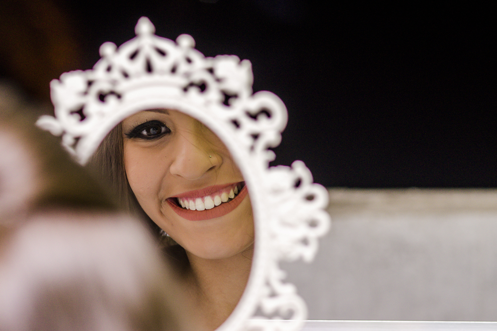 Festa debutante aniversário 15 anos making of maquiagem cabelo vestido fotografia Niterói Muriaé Rio de Janeiro Itaperuna cobertura fotográfica