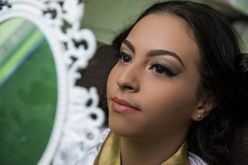 Festa debutante aniversário 15 anos making of maquiagem cabelo vestido fotografia Niterói Muriaé Rio de Janeiro