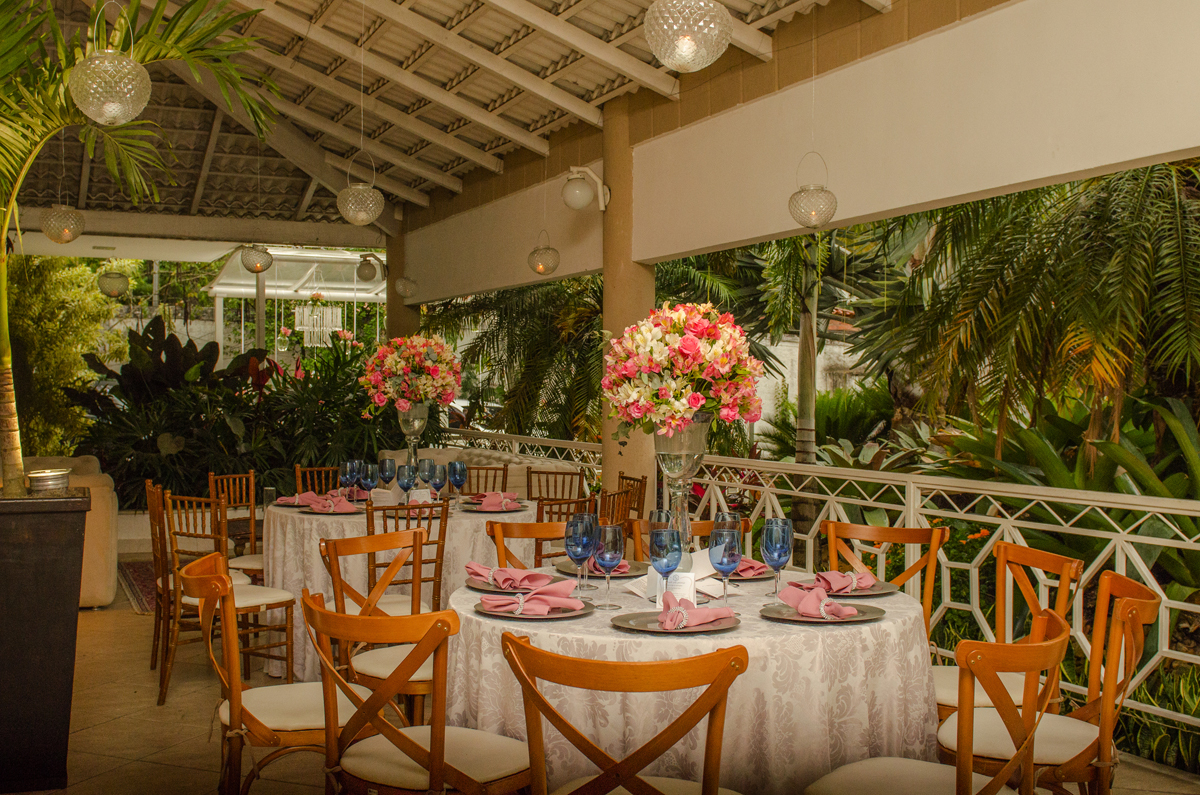 noiva making of casamento solar imperial niterói  piratininga cerimonialista flores fotografia profissional rio de janeiro rústico campo praia casar 2018 2019 igreja cerimônia nossa casa estúdio floral branco altar fotógrafo criativo festa  decoração