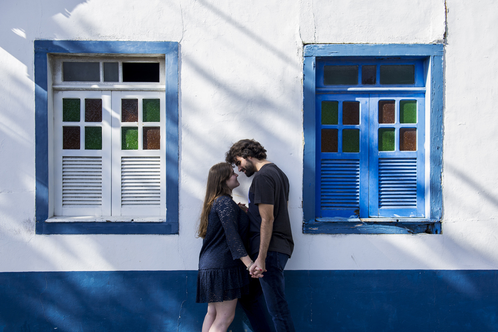 Nossa Casa Estúdio Ensaio Pré Wedding fotógrafo de casamento em Niterói Cabo Frio Bùzios Rio de Janeiro Rústico casar na praia de dia ao por do sol fotografias criativas roupas para ensaio vestido e decoração ensaio externo profissional Gilson Freitas