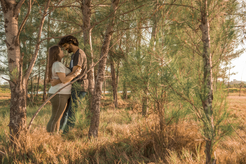 Nossa Casa Estúdio Ensaio Pré Wedding fotógrafo de casamento em Niterói Cabo Frio Bùzios Rio de Janeiro Rústico casar na praia de dia ao por do sol fotografias criativas roupas para ensaio vestido e decoração ensaio externo profissional Gilson Freitas