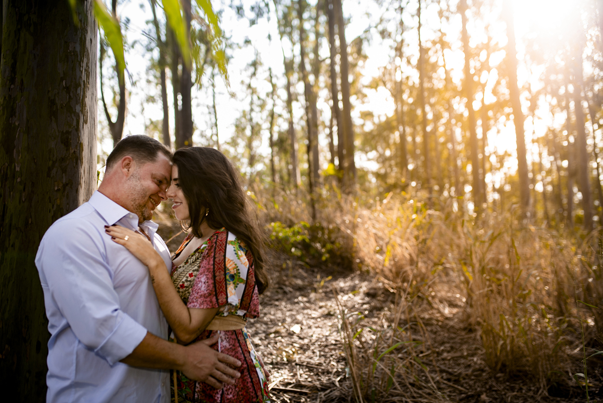 Fotógrafo de casamento gestante família ensaio pré wedding em Niterói Rio de Janeiro Nossa Casa Estúdio bosque rústico parque da cidade Fotografia profissional Por do Sol praia fotos book destination  vídeo filmagem noivas vestido roupa para ensaio melhor