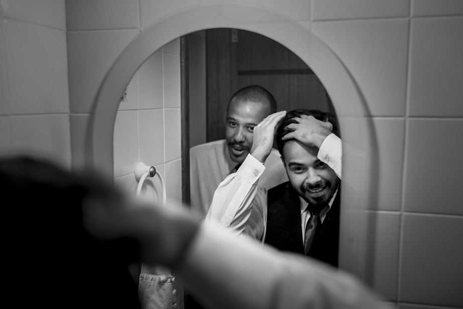 Nossa Casa Estúdio Making of do Noivo se arrumando com padrinhos