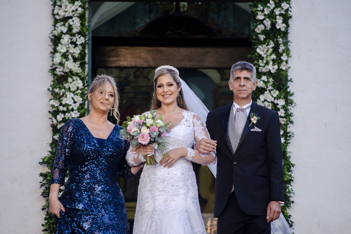 Nossa Casa Estúdio - Fotografia de casamento em Niterói rj rio de janeiro noiva noivo vestido da noiva terno do noivo 