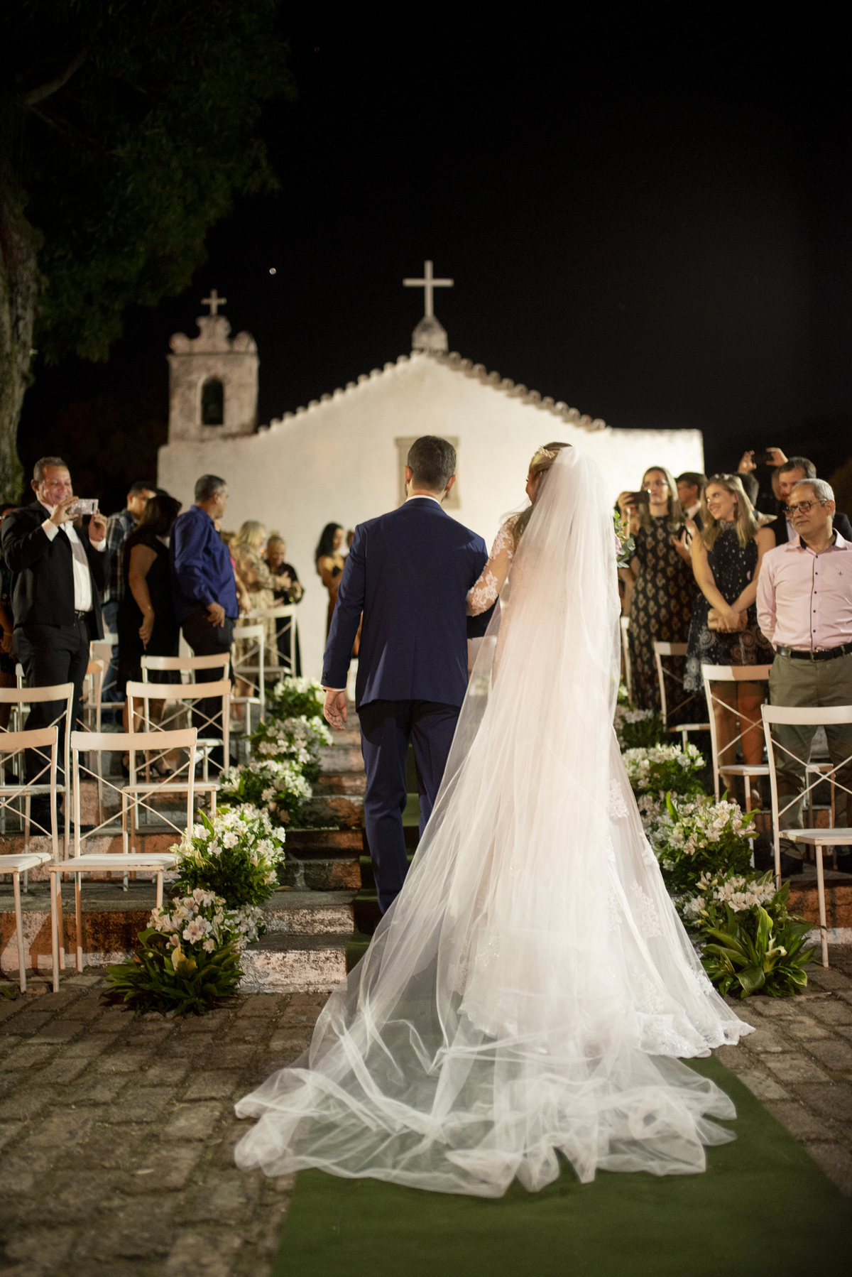 Nossa Casa Estúdio - Fotografia de casamento em Niterói rj rio de janeiro noiva noivo vestido da noiva terno do noivo 