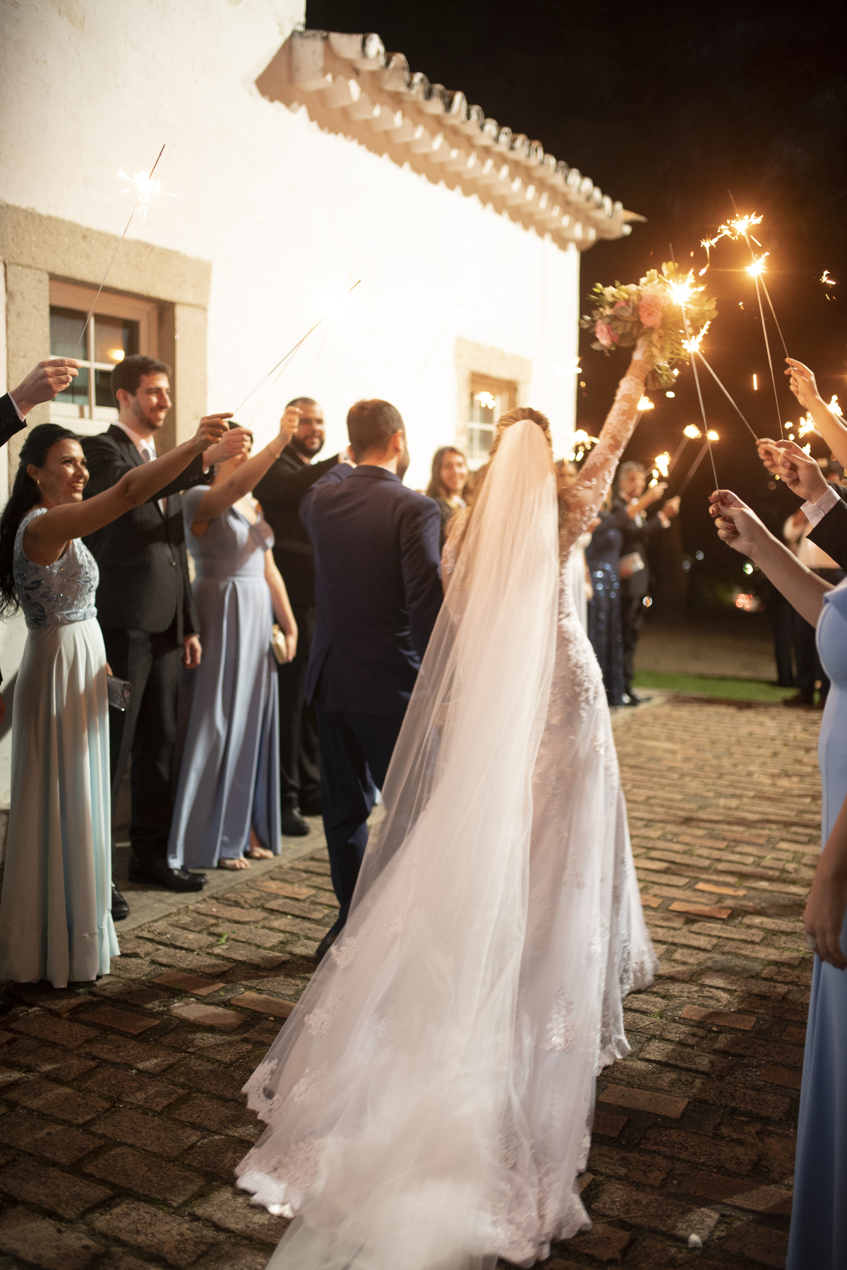 Nossa Casa Estúdio - Fotografia de casamento em Niterói rj rio de janeiro noiva noivo vestido da noiva terno do noivo 