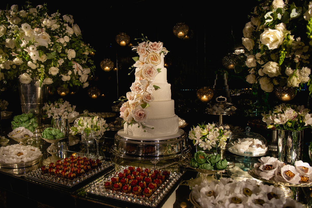 Nossa Casa Estúdio - Fotografia de casamento em Niterói rj rio de janeiro noiva noivo vestido da noiva terno do noivo 