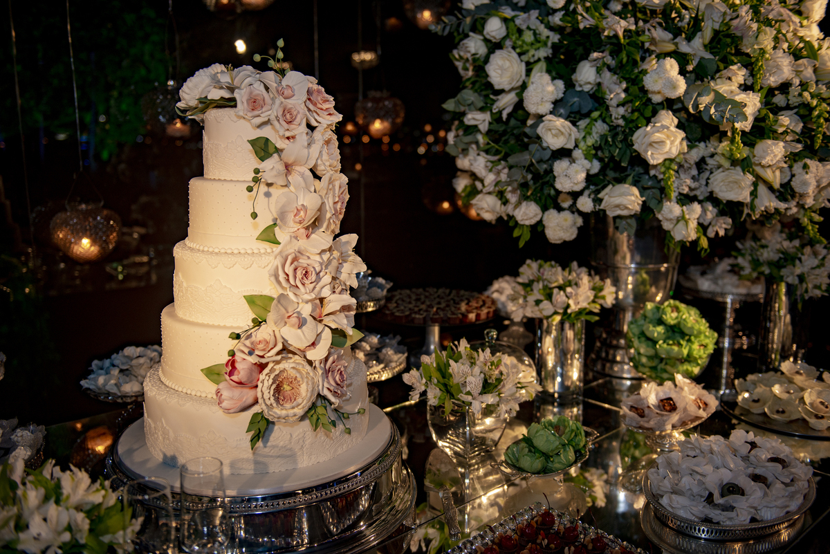 Nossa Casa Estúdio - Fotografia de casamento em Niterói rj rio de janeiro noiva noivo vestido da noiva terno do noivo 