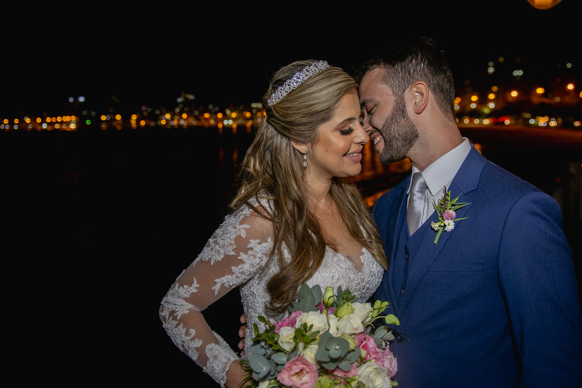 Nossa Casa Estúdio - Fotografia de casamento em Niterói rj rio de janeiro noiva noivo vestido da noiva terno do noivo 