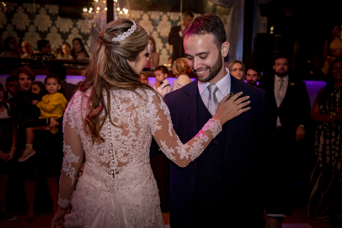 Nossa Casa Estúdio - Fotografia de casamento em Niterói rj rio de janeiro noiva noivo vestido da noiva terno do noivo 