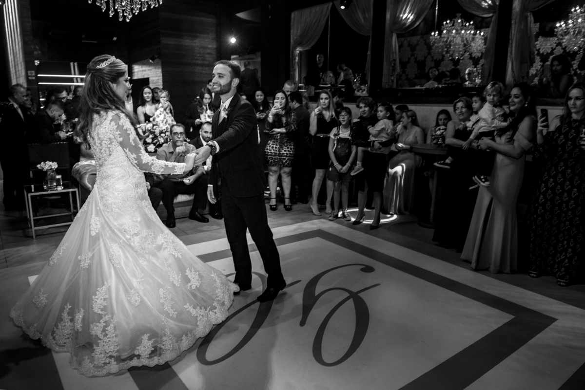Nossa Casa Estúdio - Fotografia de casamento em Niterói rj rio de janeiro noiva noivo vestido da noiva terno do noivo 
