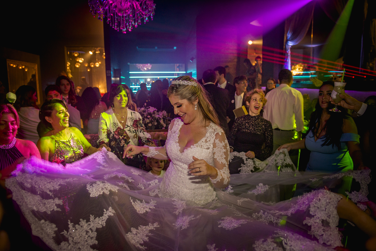 Nossa Casa Estúdio - Fotografia de casamento em Niterói rj rio de janeiro noiva noivo vestido da noiva terno do noivo 