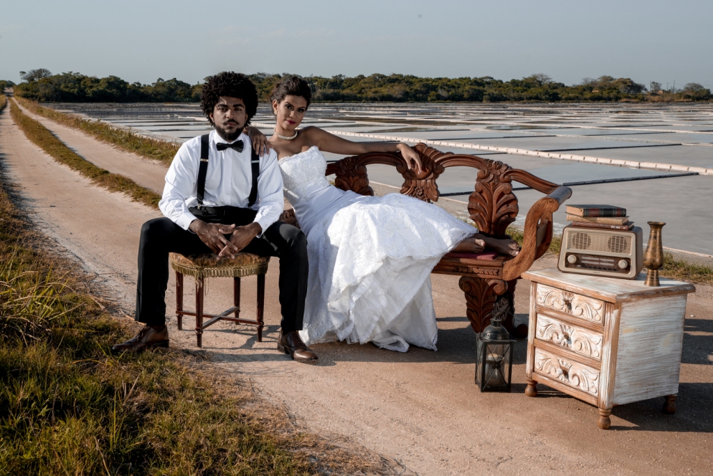 modelo vestida de noiva, casal de noivos, sessão fotográfica, nossa casa estúdio, araruama rio de janeiro, salinas, fotos de noiva, editorial de noivas