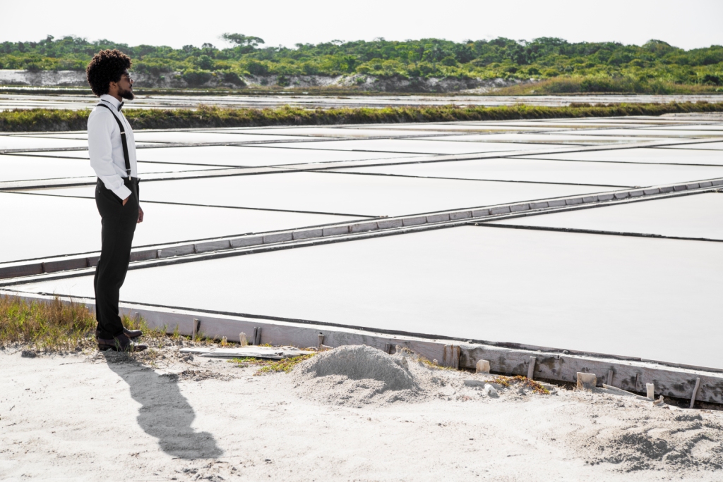 pre wedding, modelo vestida de noiva, casal de noivos, sessão fotográfica, nossa casa estúdio, araruama rio de janeiro, salinas, fotos de noiva, editorial de noivas, making of noivo