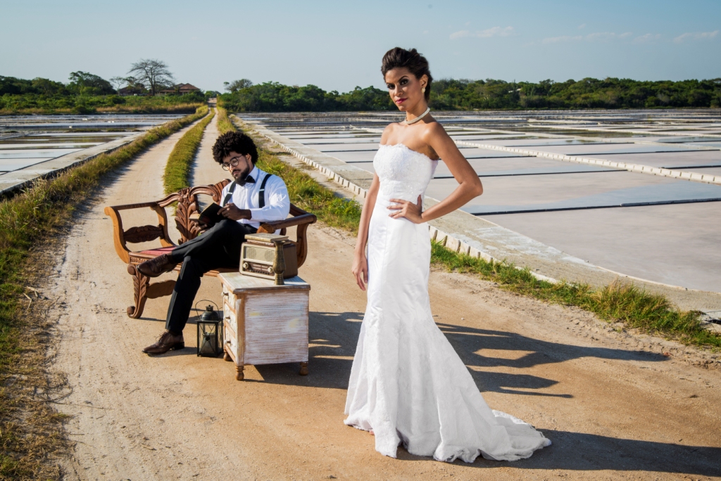 pre wedding, modelo vestida de noiva, casal de noivos, sessão fotográfica, nossa casa estúdio, araruama rio de janeiro, salinas, fotos de noiva, editorial de noivas, making of noivo