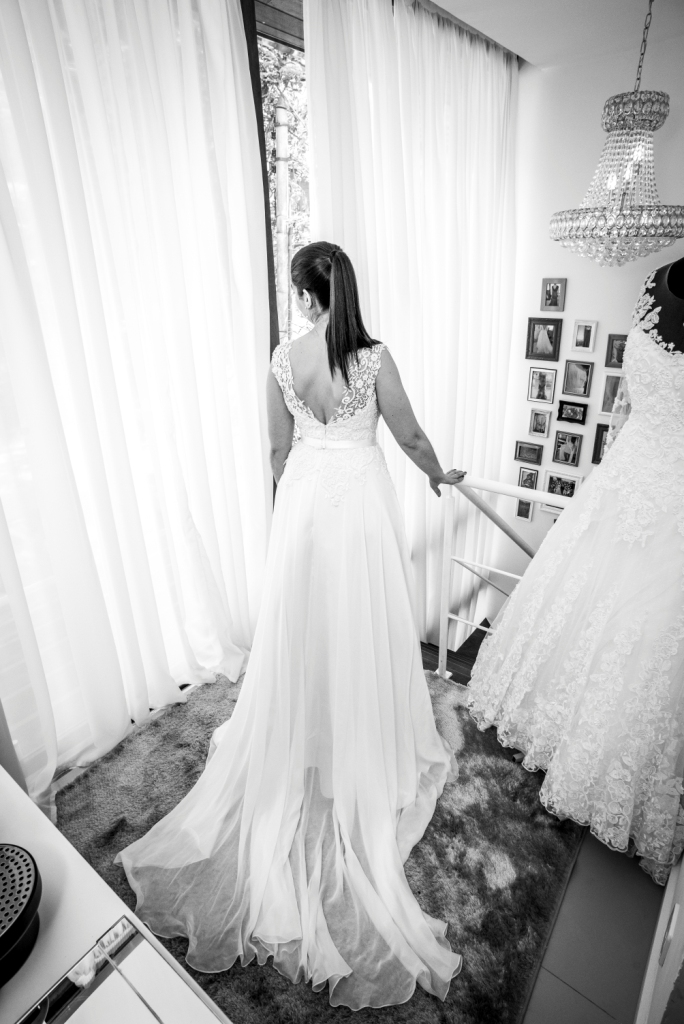 Prova do Vestido de noiva, Atelier de alta costura Stephanie Cachapuz Couture Niterói, Rio de Janeiro, RJ. Vestido Branco, Dia da noiva