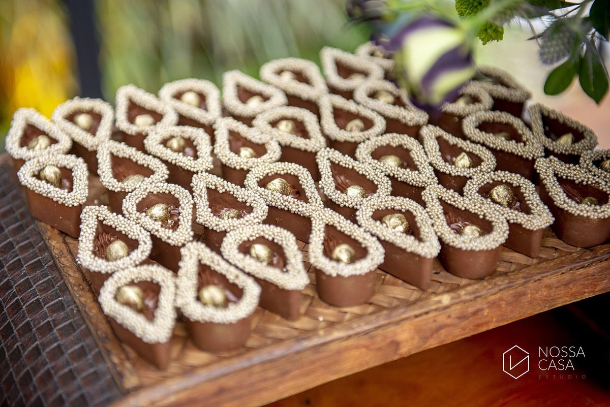 Casamento em Niterói Espaço Barcelona noiva vestido casamento pista de dança fotografia de casal fotógrafo no Rio de Janeiro casamento diurno na praia decoração rústica delicada e clássica noivos na pista de dança fotos espontâneas Nossa Casa Estúdio