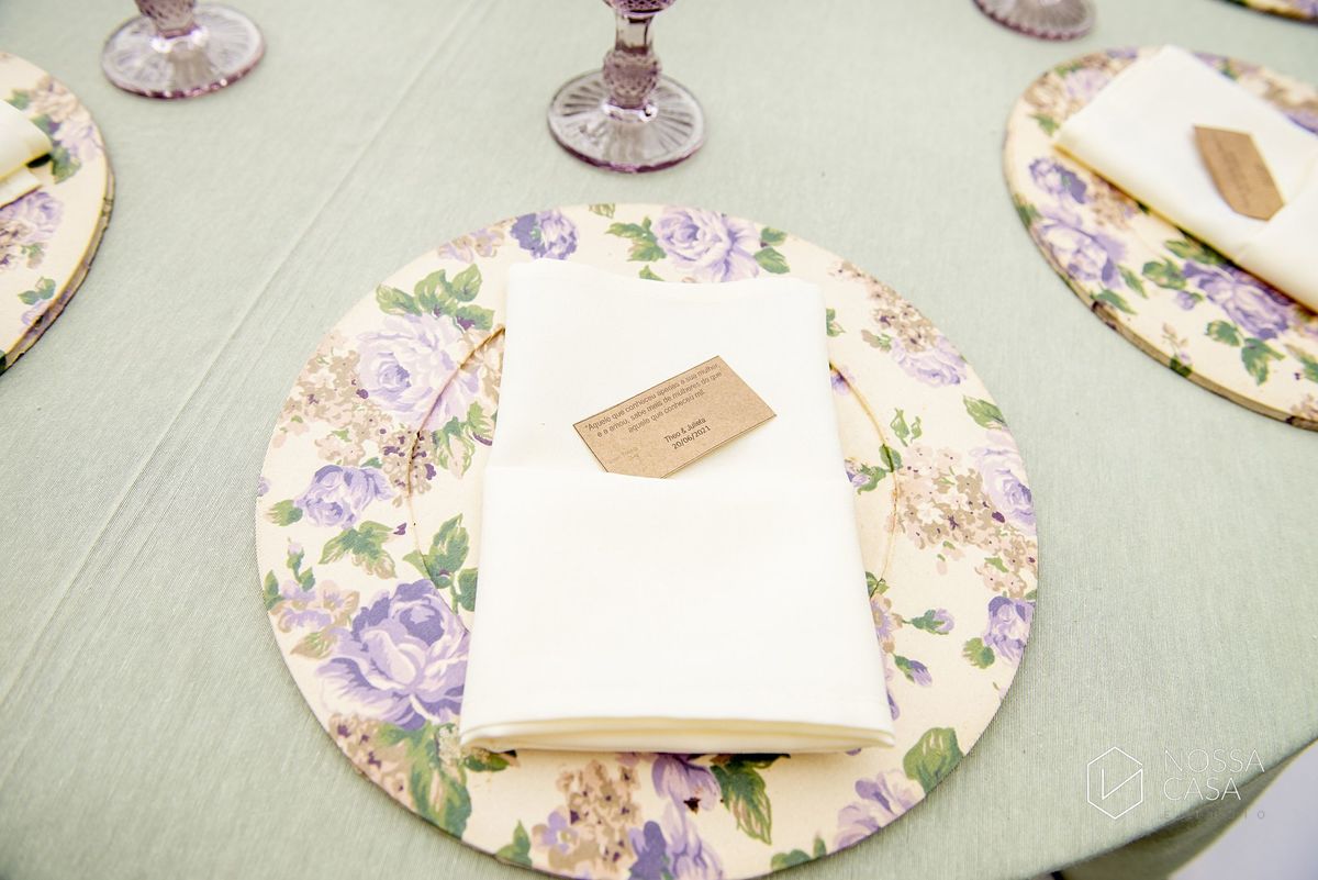 Casamento em Niterói Espaço Barcelona noiva vestido casamento pista de dança fotografia de casal fotógrafo no Rio de Janeiro casamento diurno na praia decoração rústica delicada e clássica noivos na pista de dança fotos espontâneas Nossa Casa Estúdio