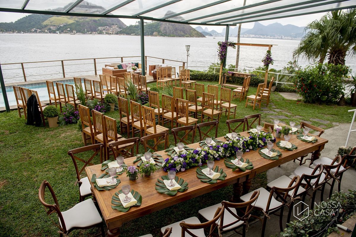 Casamento em Niterói Espaço Barcelona noiva vestido casamento pista de dança fotografia de casal fotógrafo no Rio de Janeiro casamento diurno na praia decoração rústica delicada e clássica noivos na pista de dança fotos espontâneas Nossa Casa Estúdio