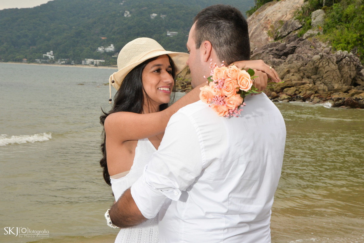 SKJ Fotografia - Ensaio pré-wedding - praia das Conchas - Guarujá - SP