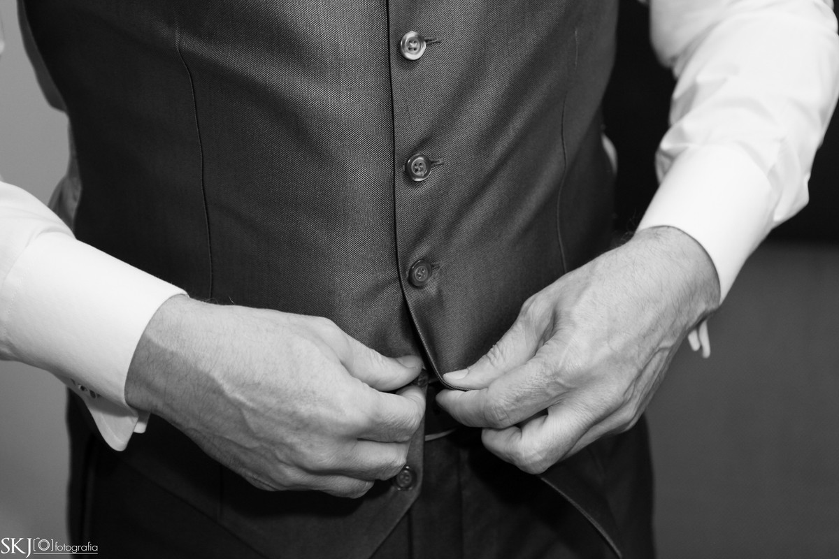 SKJ Fotografia - Making of noivo: Garage - Anália Franco - SP