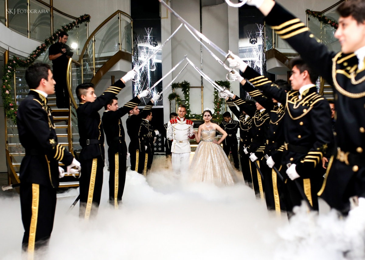 debutante, festa de debutante, 15 anos, skj fotografia, meus 15 anos, festa de debutante dos sonhos, making of de debutante, vestido de debutante, buffet partenon garden tatuape, fotografia de debutante em sao paulo, fotografia de debutante no tatuape, fo