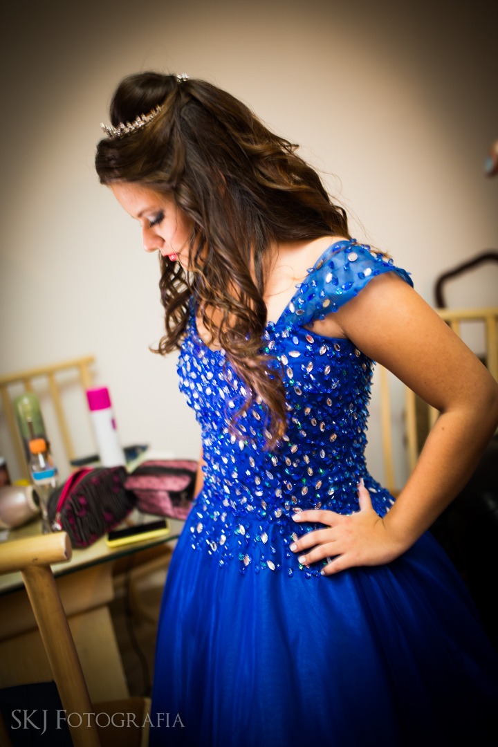 Fotografia de debutante no espaço De La Ro em Osasco, debutante, festa de debutante, vestido de debutante, tema de decoração de debutante, making of de debutante no espaço De La Ro